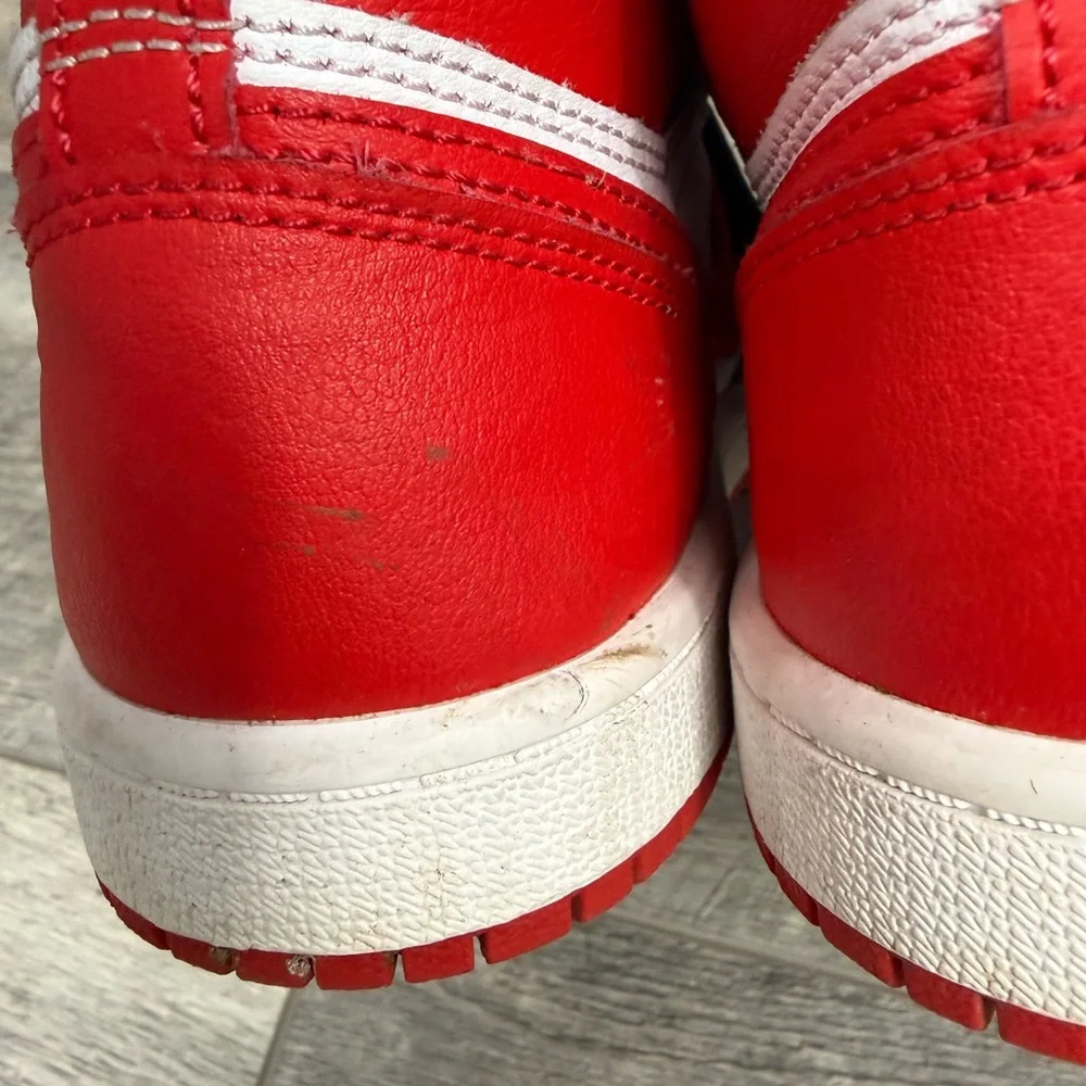 Nike‎ Jordan 1 Retro Heritage Sneakers